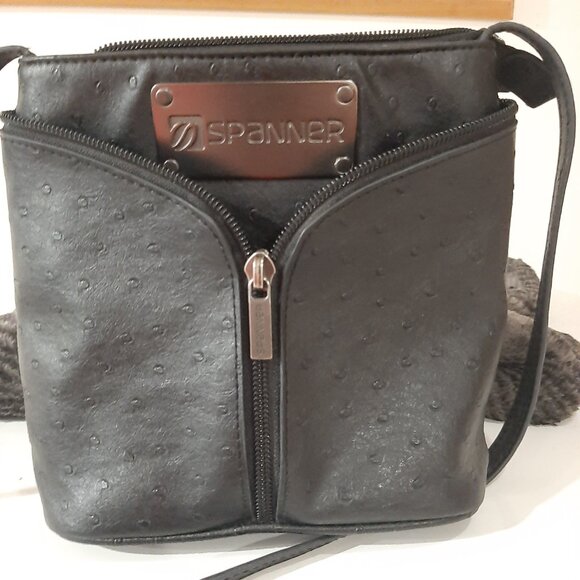 Rare faux ostrich leather  moto detail chic spanner bag - Picture 2 of 11